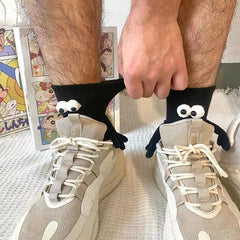 Magnetic Couple Socks Funny Big Eyes Novelty Hand in Hand Lovers Friends Sisters Holiday Gift