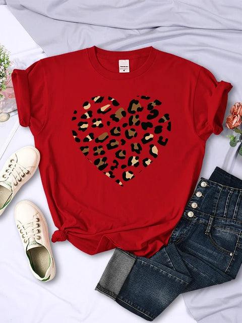 T-Shirt Women Leopard Heart Graphic Casual Comfortable Fashion Tee Trendy Short Sleeve Top