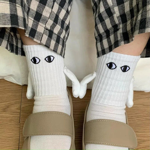 Magnetic Couple Socks Funny Big Eyes Novelty Hand in Hand Lovers Friends Sisters Holiday Gift