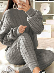 knitted casual two-piece top and pants set. gray