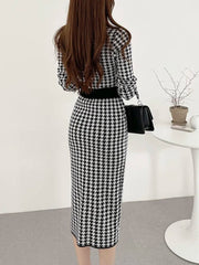 Knit Midi Dress Women Vintage V-Neck Bodycon Elegant Button Office Casual Fashion Dress
