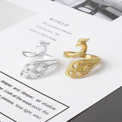 Metal Knitting Tool Handmade Peacock Finger Ring Needle Braiding Crochet Yarn Tension Guide Ideal for Knitting Crochet Wool Thread