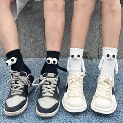 Magnetic Couple Socks Funny Big Eyes Novelty Hand in Hand Lovers Friends Sisters Holiday Gift