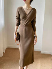 Women's Celebrity Style Sweater Dress V-Neck Backing Temperament Commuter Knit Long Sweater Dress
