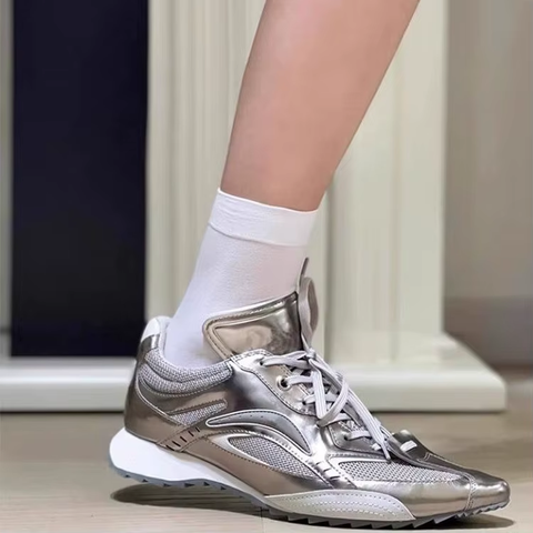 Silver pointed sneakers
