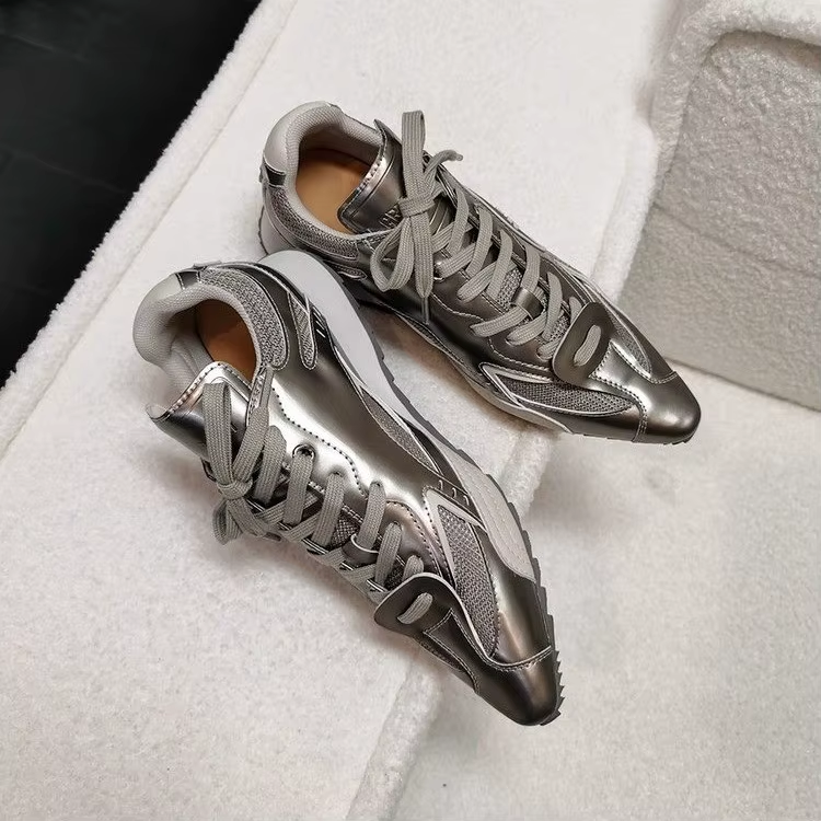 Pointed Toe Metallic Ankle Sneakers for Women – Fashion Trend Lace-Up Luxury Casual Sports Shoes