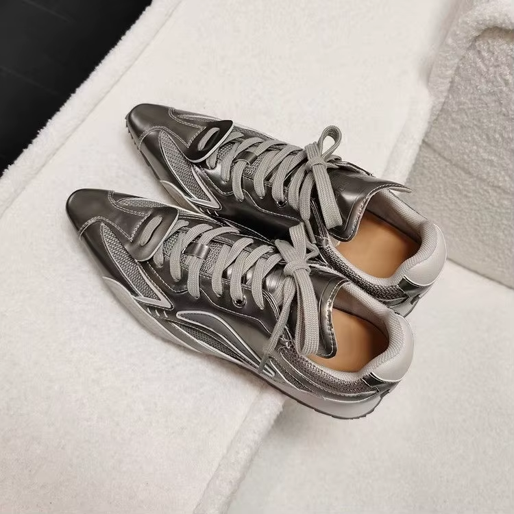 Pointed Toe Metallic Ankle Sneakers for Women – Fashion Trend Lace-Up Luxury Casual Sports Shoes