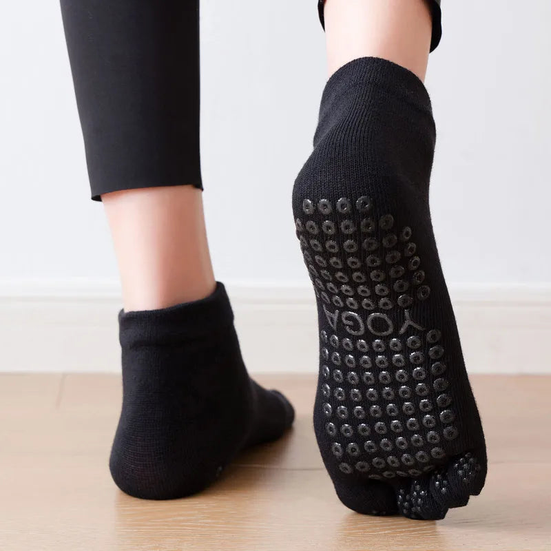 Women's Breathable Pilates Socks Anti-Slip Five-Toe Yoga Socks Quick-Dry Cotton Ladies Ballet Dance Elasticity Fitness Toe Socks