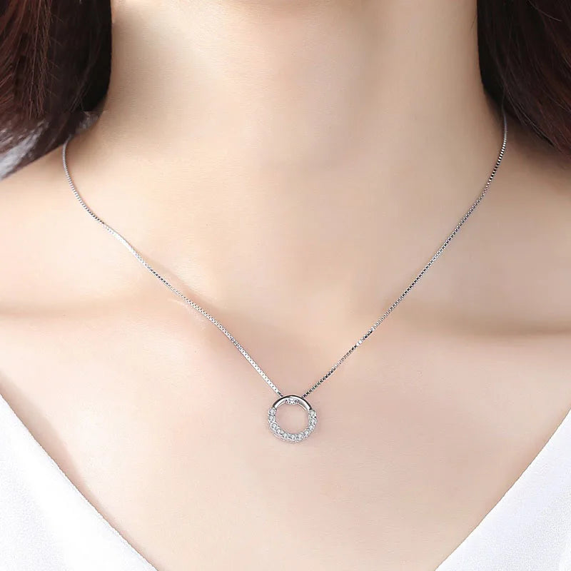 925 Sterling Silver Jewelry Fine Round Cubic Zirconia Pendant Necklaces New Fashion Trend for Women Semi Circle CV Clavicle Chain Gift for Her