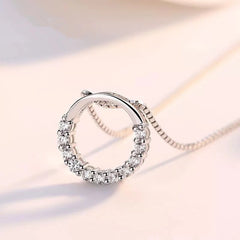 925 Sterling Silver Jewelry Fine Round Cubic Zirconia Pendant Necklaces New Fashion Trend for Women Semi Circle CV Clavicle Chain Gift for Her