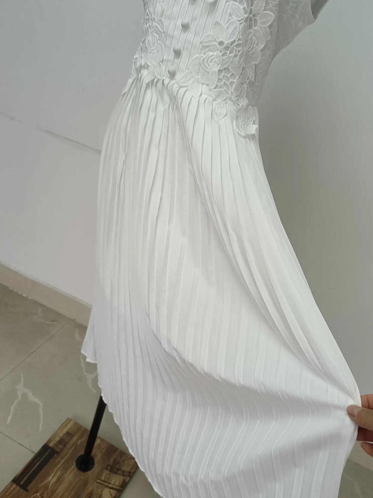 Flower Embroidered White Lace Prom Dress Women Summer Sleeveless Tank Pleated Midi Long Wedding Party Chiffon Dress