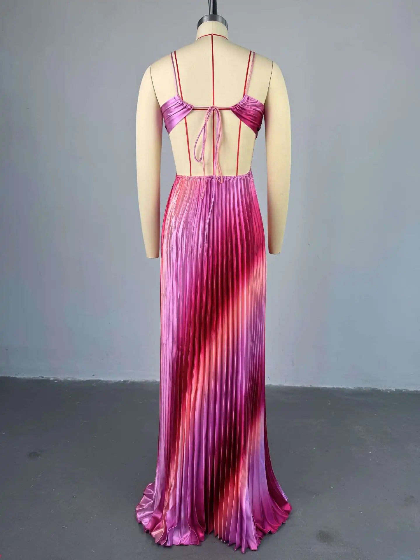 Elegant Ombre Pleated Satin Evening Gown – Backless Cutout Maxi Dress