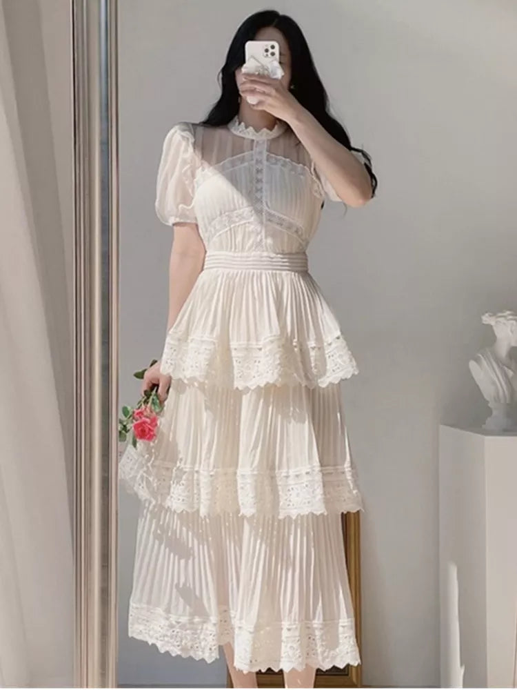 Vintage Fashion Women's Summer Dress Ladies Puff Short Sleeve O-Neck Beige Elegant Party Dress Lace Long Coattail Dress