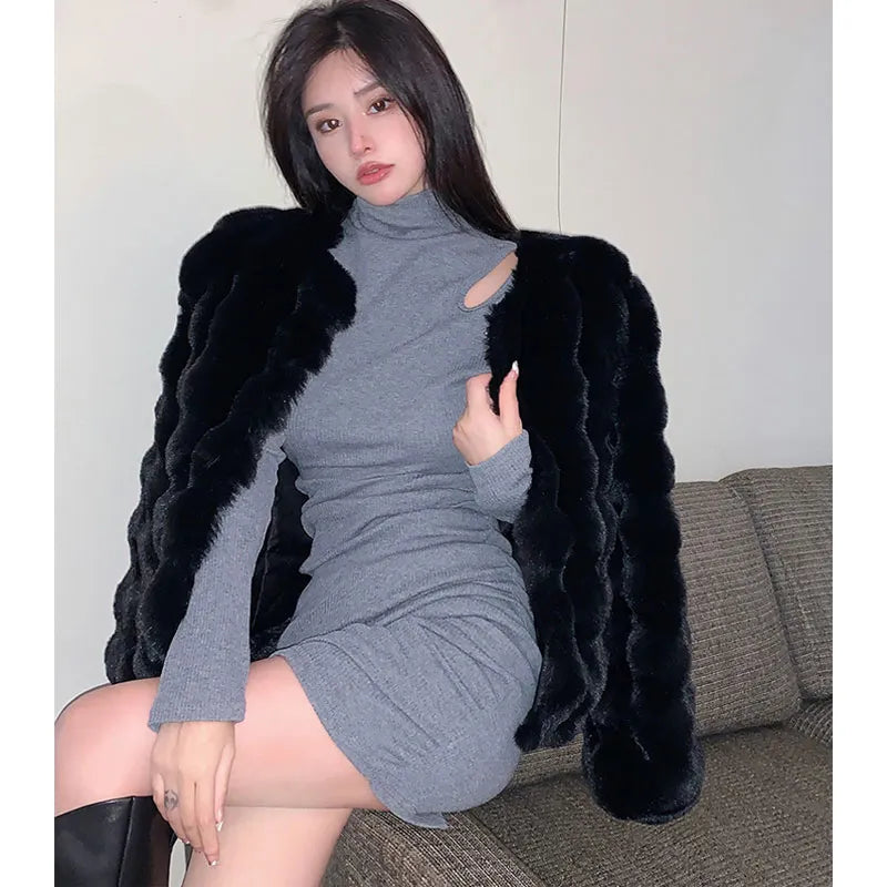 Women's Fashion Faux Fur Coat Warm Vegan Fur Short Chic Coats White & Black