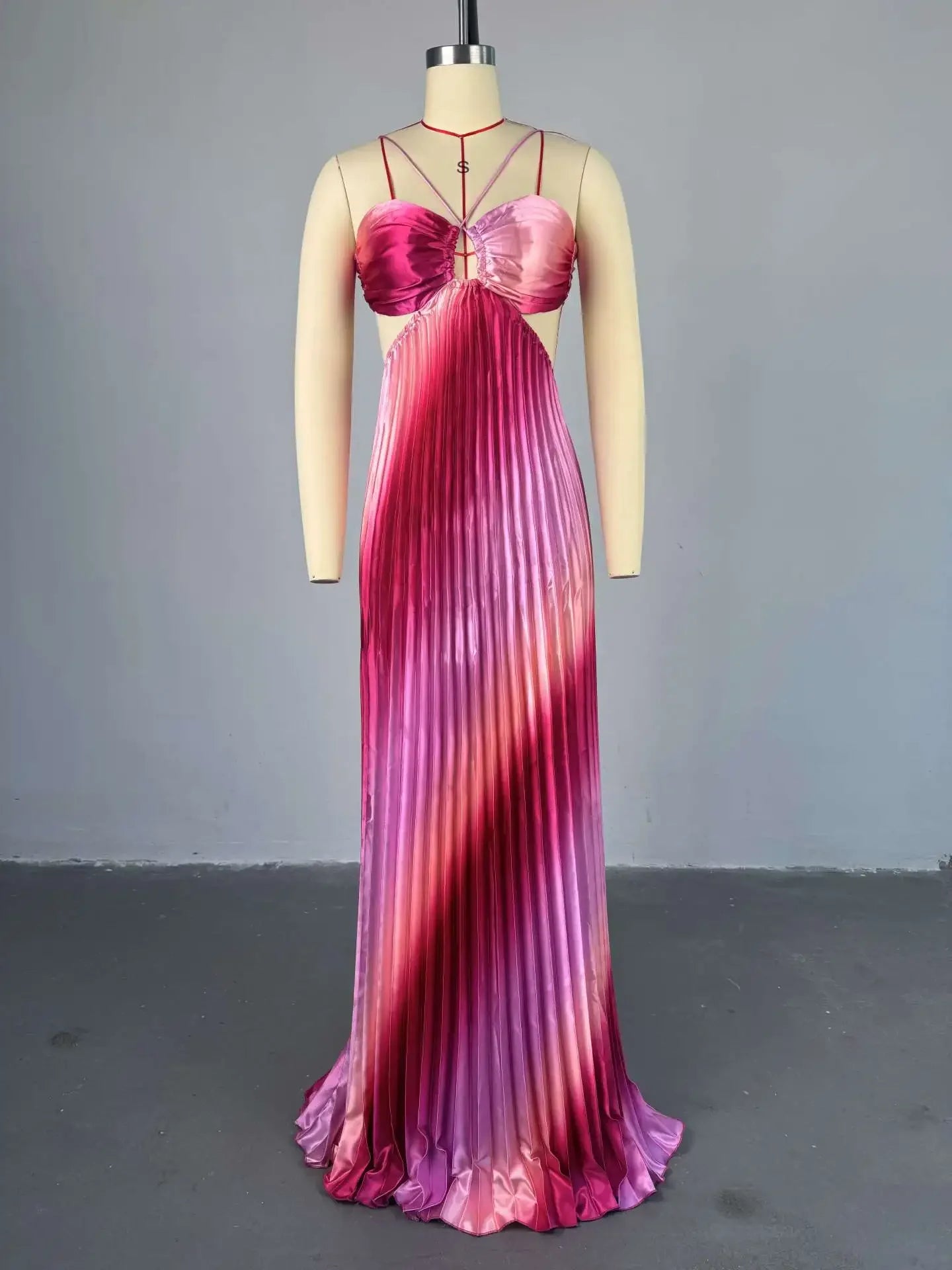 Elegant Ombre Pleated Satin Evening Gown – Backless Cutout Maxi Dress
