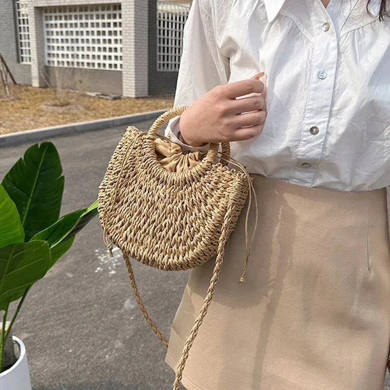 Handwoven Straw Purse Rattan Half-Moon Beach Handbag Large Capacity Women Summer Hollow Out Crossbody Shoulder Bag