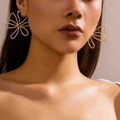 Gold Color Metal Big Flower Stud Earrings for Women Vintage Hollow Out Simple Flower Shaped Earrings