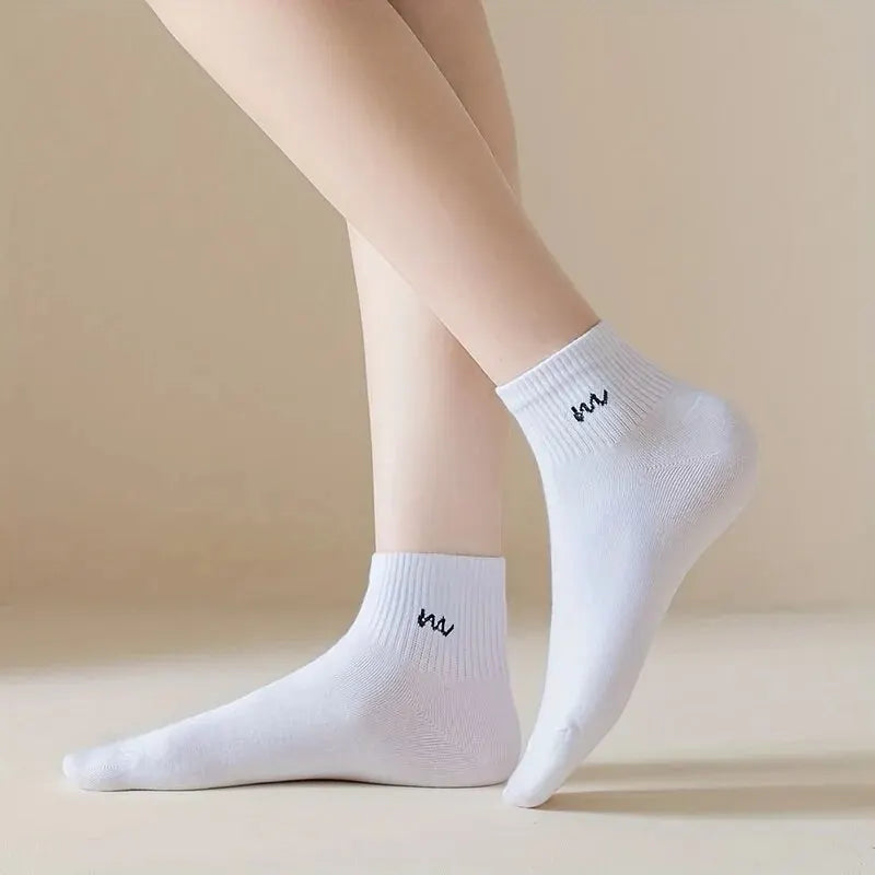 5-Pairs Letter Print Cotton Ankle Socks Comfy & Breathable Sports Short Socks Women's Soft & Comfy Short Socks