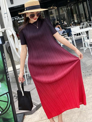 Women's Pleated Sexy A-line Long Pleated Dress O-Neck Cocktail Dress