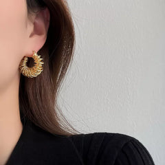 Celebrity Fashion Runway New Women's Metal Spring Spiral Earrings Hollow Loop Stud Earrings