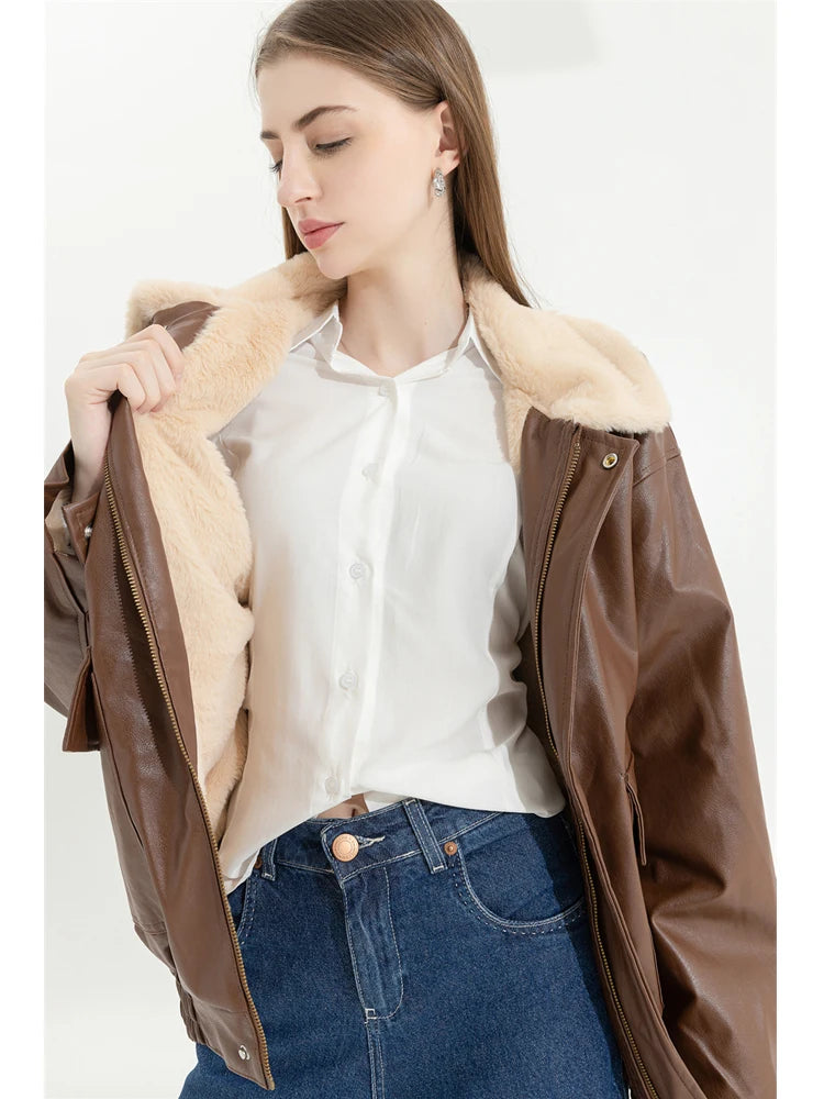 Women's Winter Faux Leather Jacket with Fur Collar and Fur Lining Loose Fit Warm Fake Lamb Wool Fleece Vintage Thick Lapel PU Motorcycle Style Coat Jacket