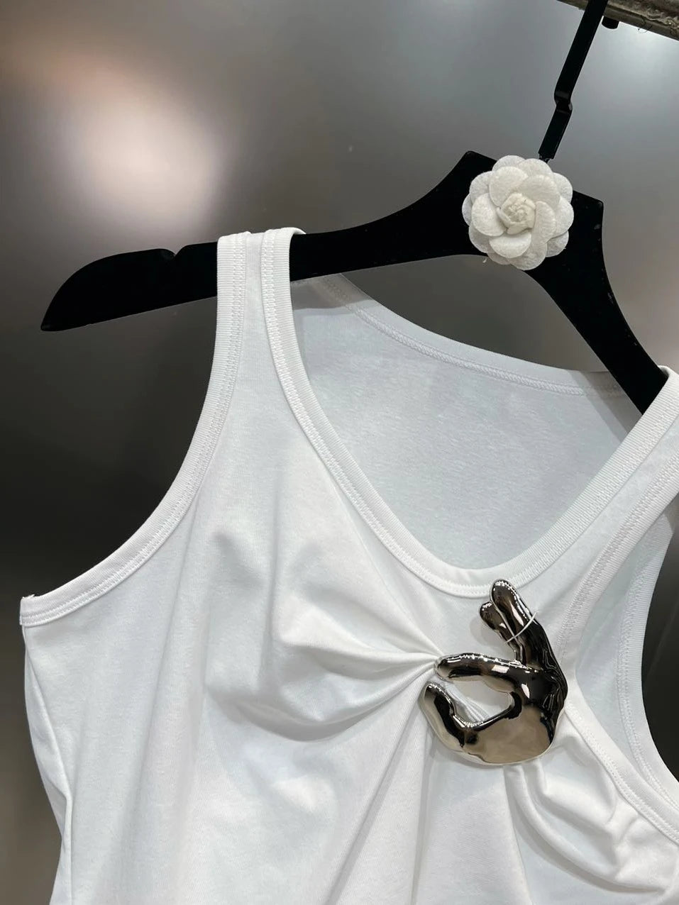 Round Neck Ruched Slim Tank Top with Brooch for Women