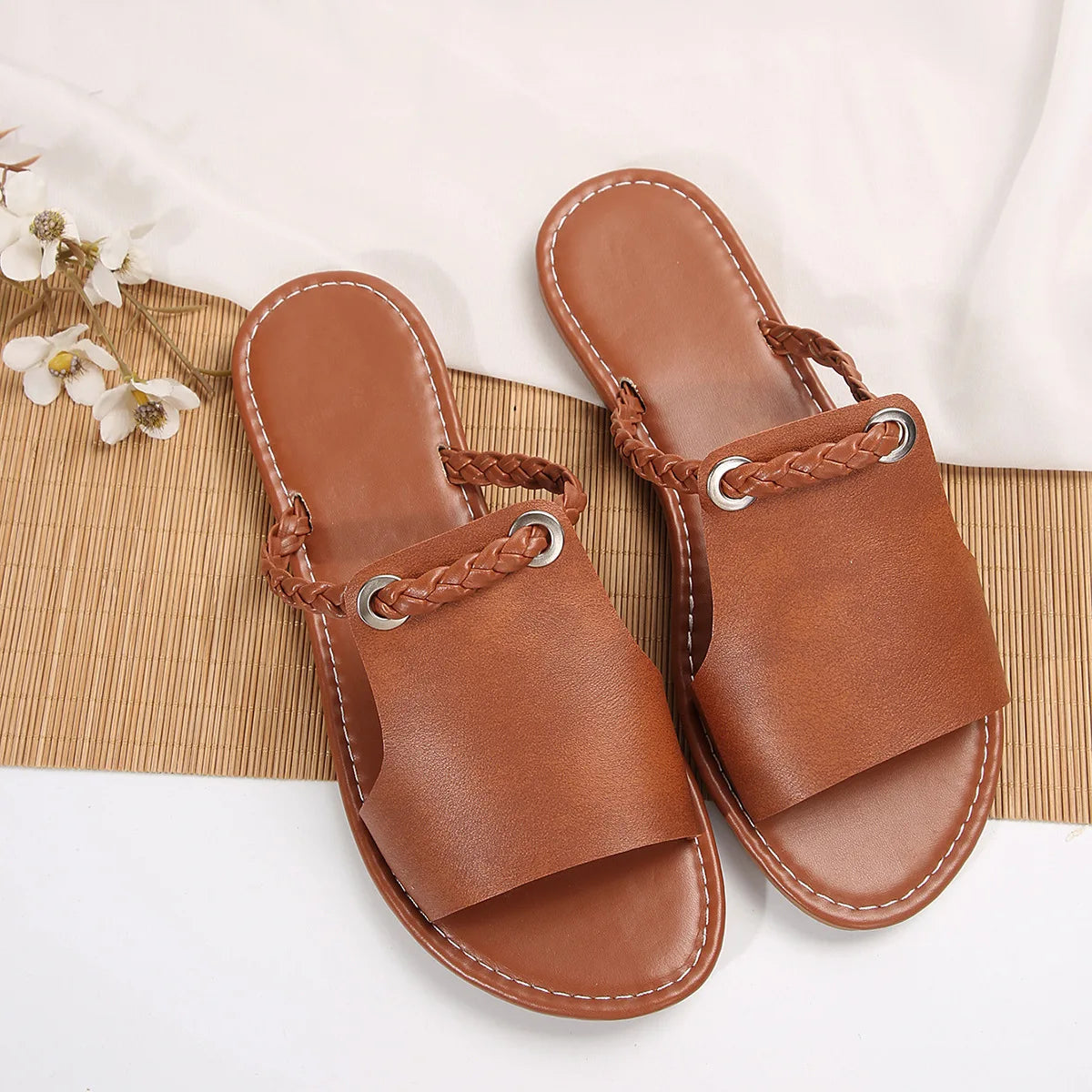 Women's Braided Slip-On Flat Sandals – Casual Open-Toe Summer Slides