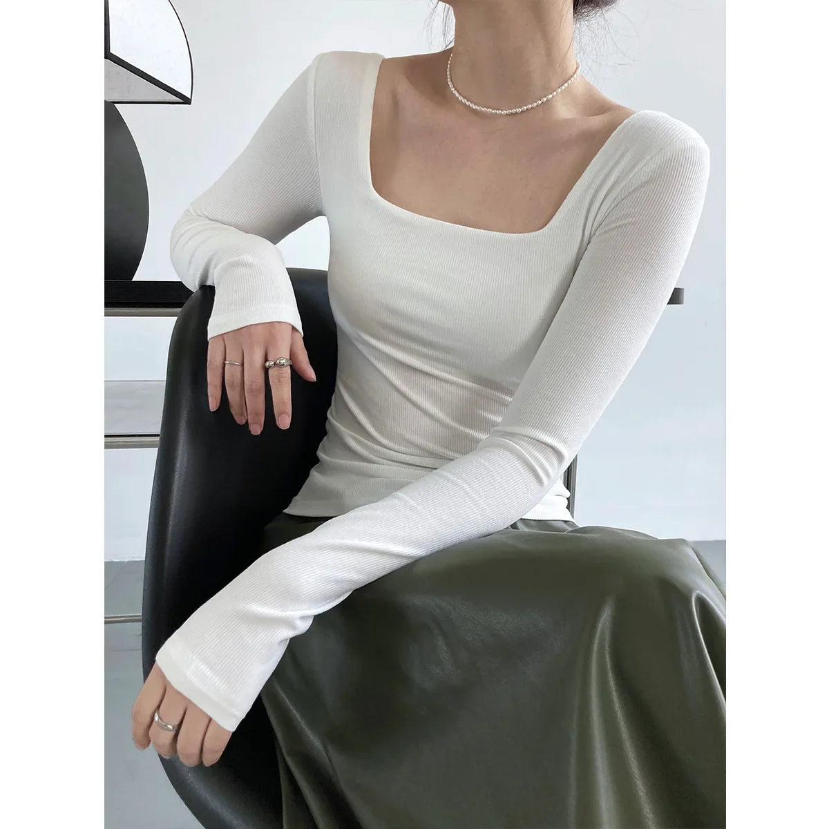 Women's Long-Sleeve Stretchy T-Shirt Square-Neck Slim-Fit Exposed Collarbone Low-Neck Shirt