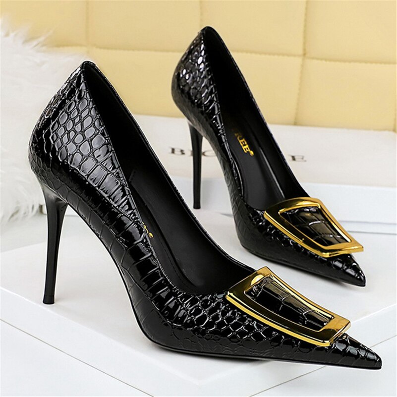 Women's High Heel Pumps Pointed Toe Metal Buckle Snake Metallic PU Leather Nightclub Party Shoes