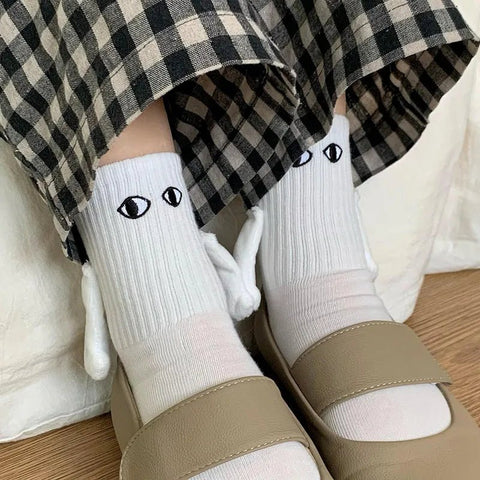 Magnetic Couple Socks Funny Big Eyes Novelty Hand in Hand Lovers Friends Sisters Holiday Gift