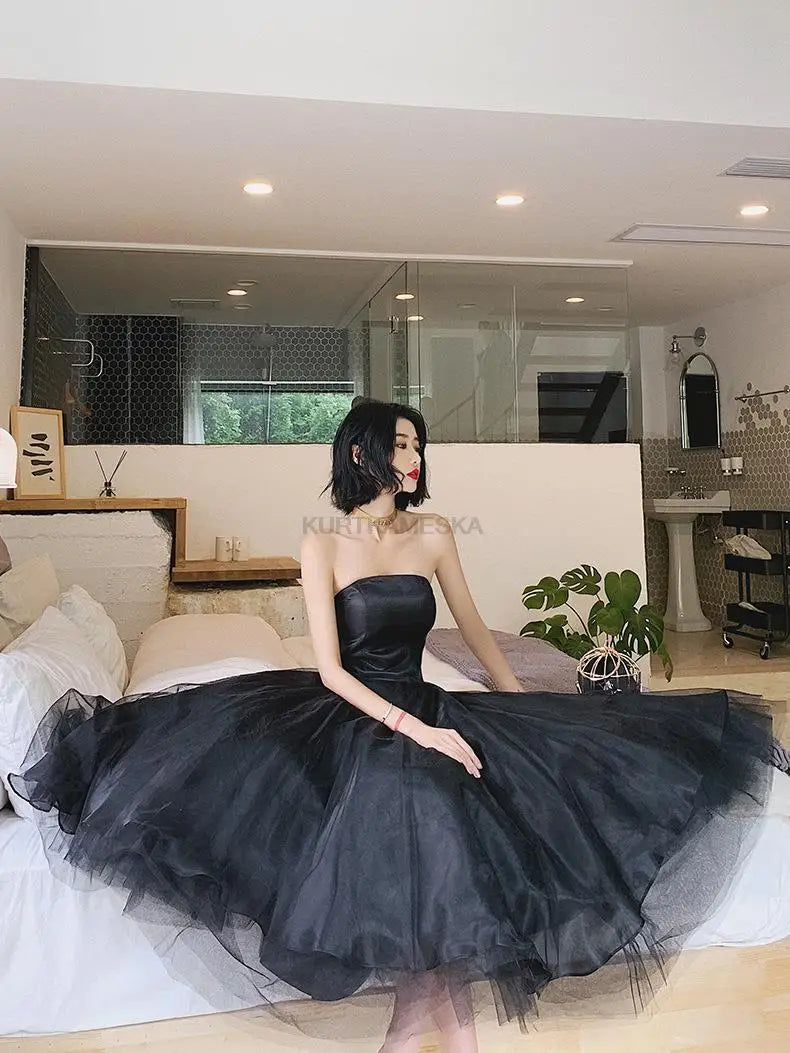 Elegant Strapless Black Tulle Midi Dress Prom Gown