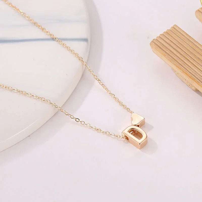 Fashionable Tiny Heart & Initial Cute Pendant Necklace 14K Gold Plated Silver Color Name Choker Necklace For Women Personalized Monogram Pendant Jewelry Gift