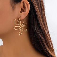 Gold Color Metal Big Flower Stud Earrings for Women Vintage Hollow Out Simple Flower Shaped Earrings