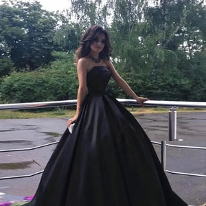 Timeless Black Satin Strapless Ball Gown A-Line Prom Dress