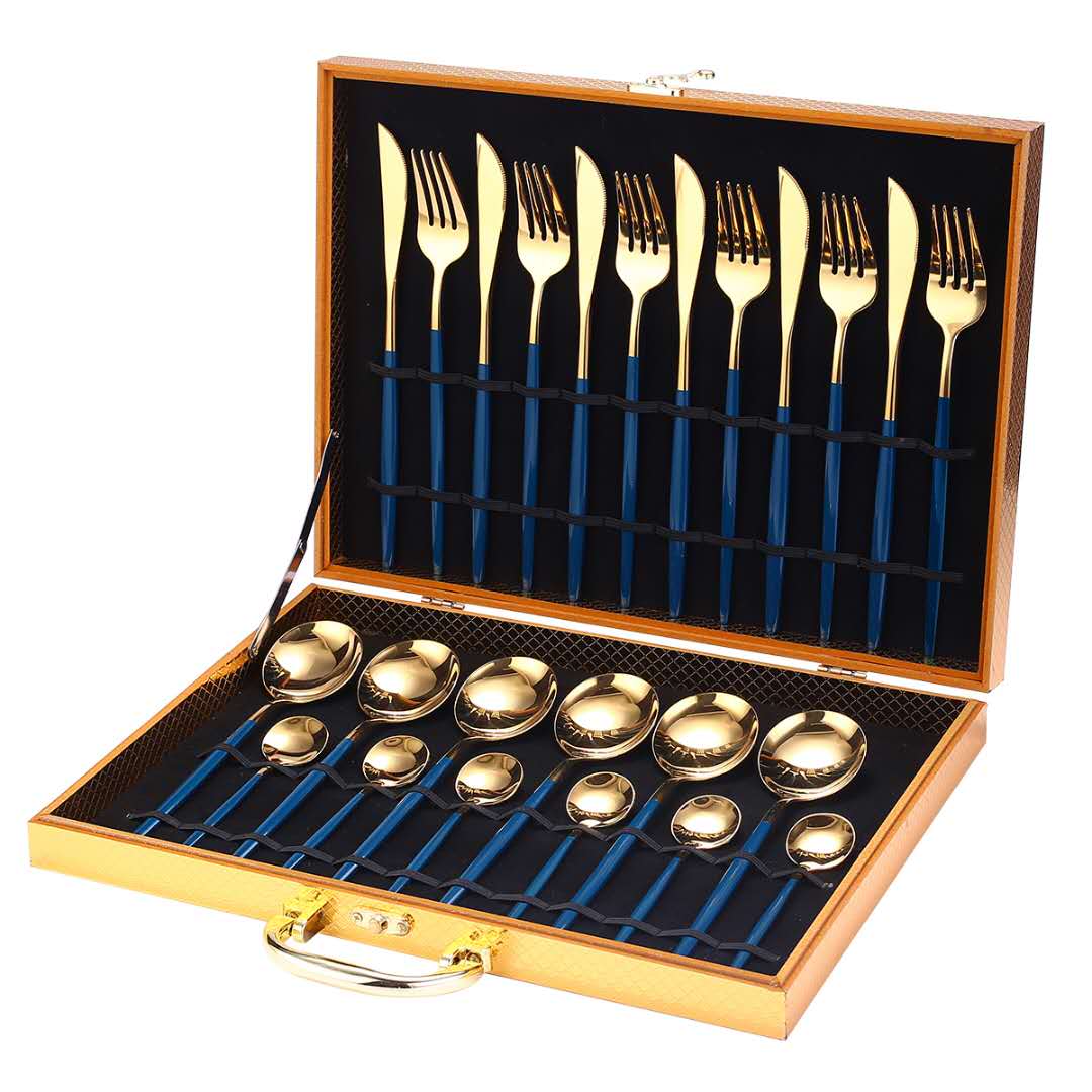 24-piece Gold Dinnerware Set 100% Stainless Steel Silverware Set Dishwasher Safe