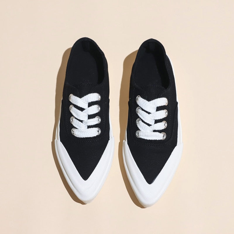 pointed sneakers black