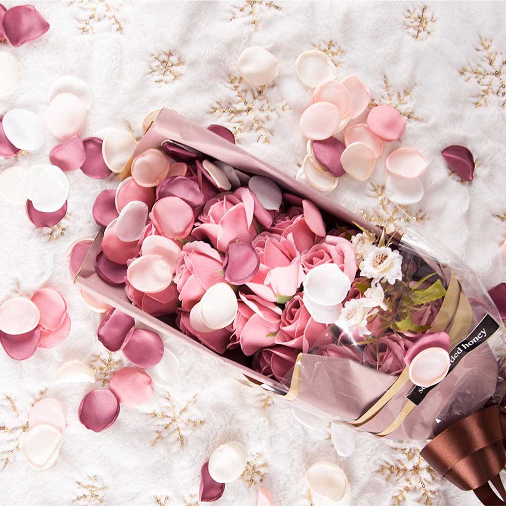 Hand Made Artificial Rose Petals for Wedding Valentines Decoration